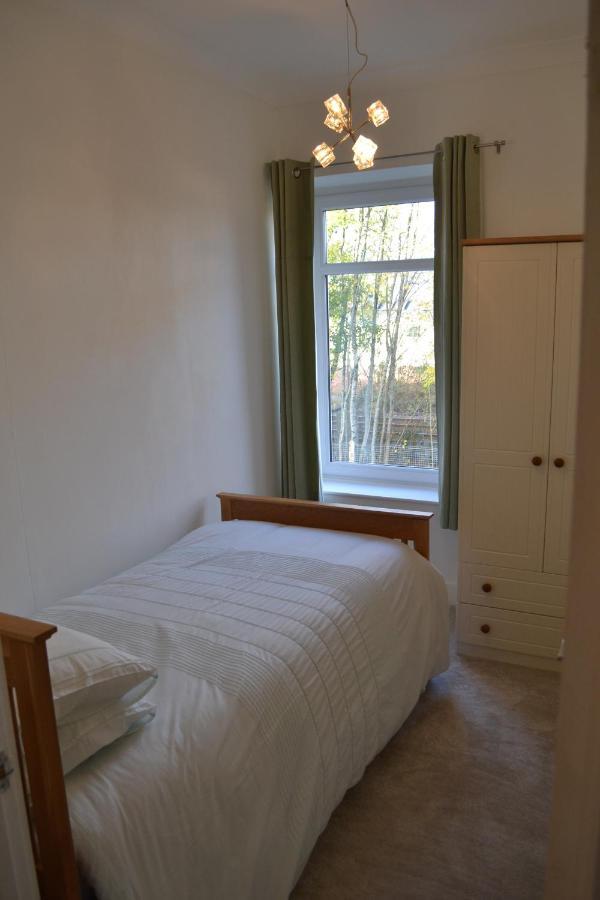 Entire 3 Bedroom House Near Caerphilly Station Esterno foto
